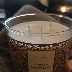 Bath & Body Works Vanilla Scented Candle